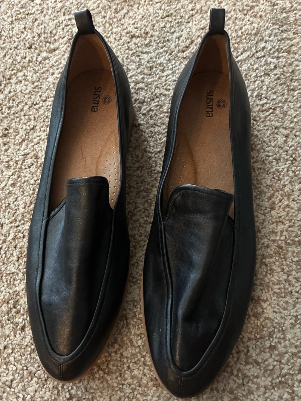Susina Kellen Almond Toe Black Leather Loafers 11M Black